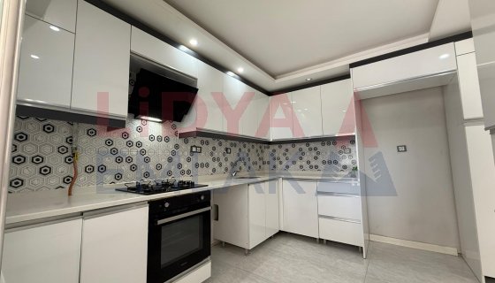 Uncubozköy Cemal Ergün Parkı Karşısı Ara Kat Masrafsız 3+1