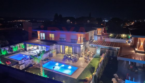 Karaali Villalar Bölgesinde Sıfır, Müstakil Havuzlu & Bahçeli Lüks 3+1 Villa